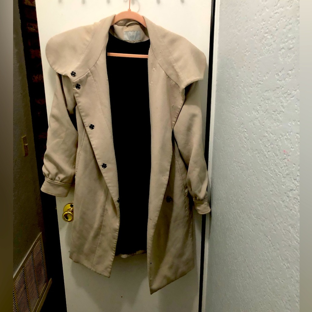 H&M Beige TrenchCoat
